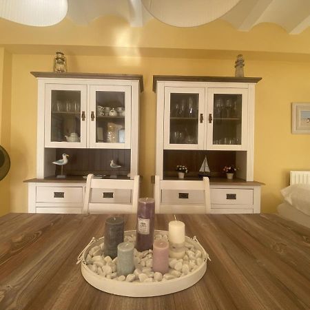 R17 Casa Merce Rodoreda Calafell Luaran gambar