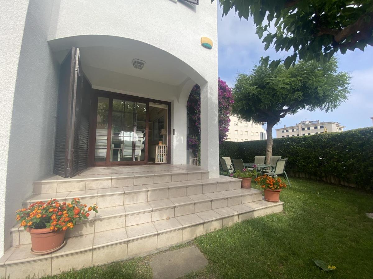 R17 Casa Merce Rodoreda Calafell Luaran gambar