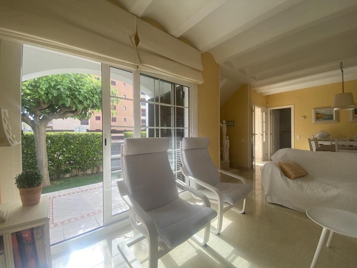 R17 Casa Merce Rodoreda Calafell Luaran gambar