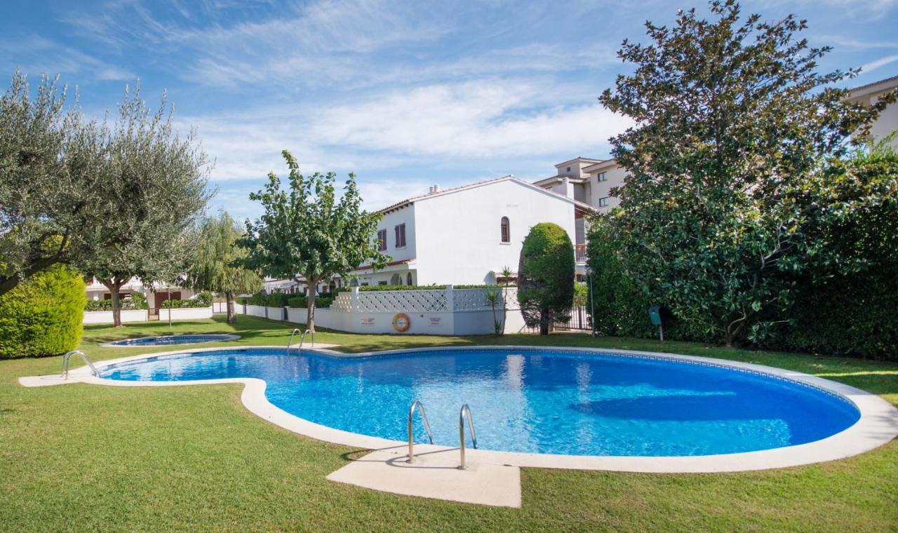 R17 Casa Merce Rodoreda Calafell Luaran gambar