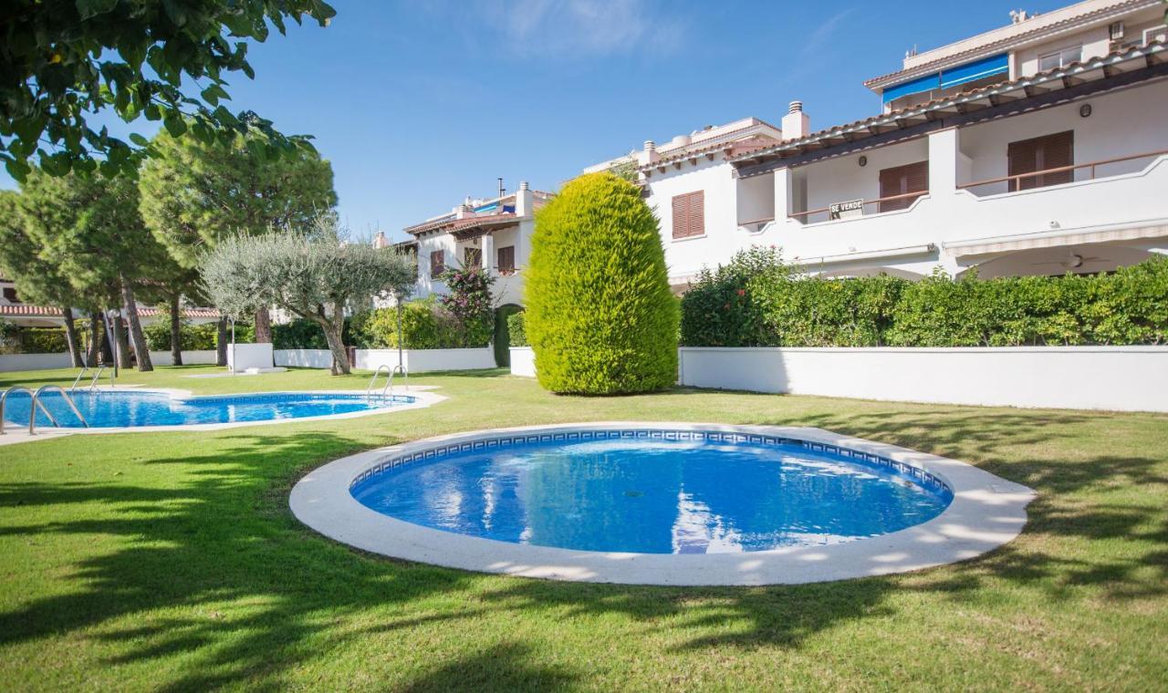 R17 Casa Merce Rodoreda Calafell Luaran gambar