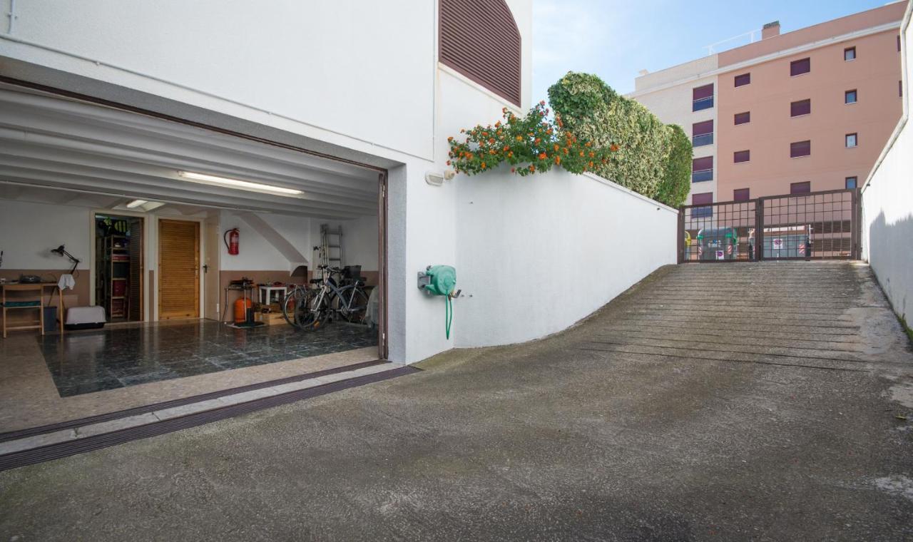 R17 Casa Merce Rodoreda Calafell Luaran gambar